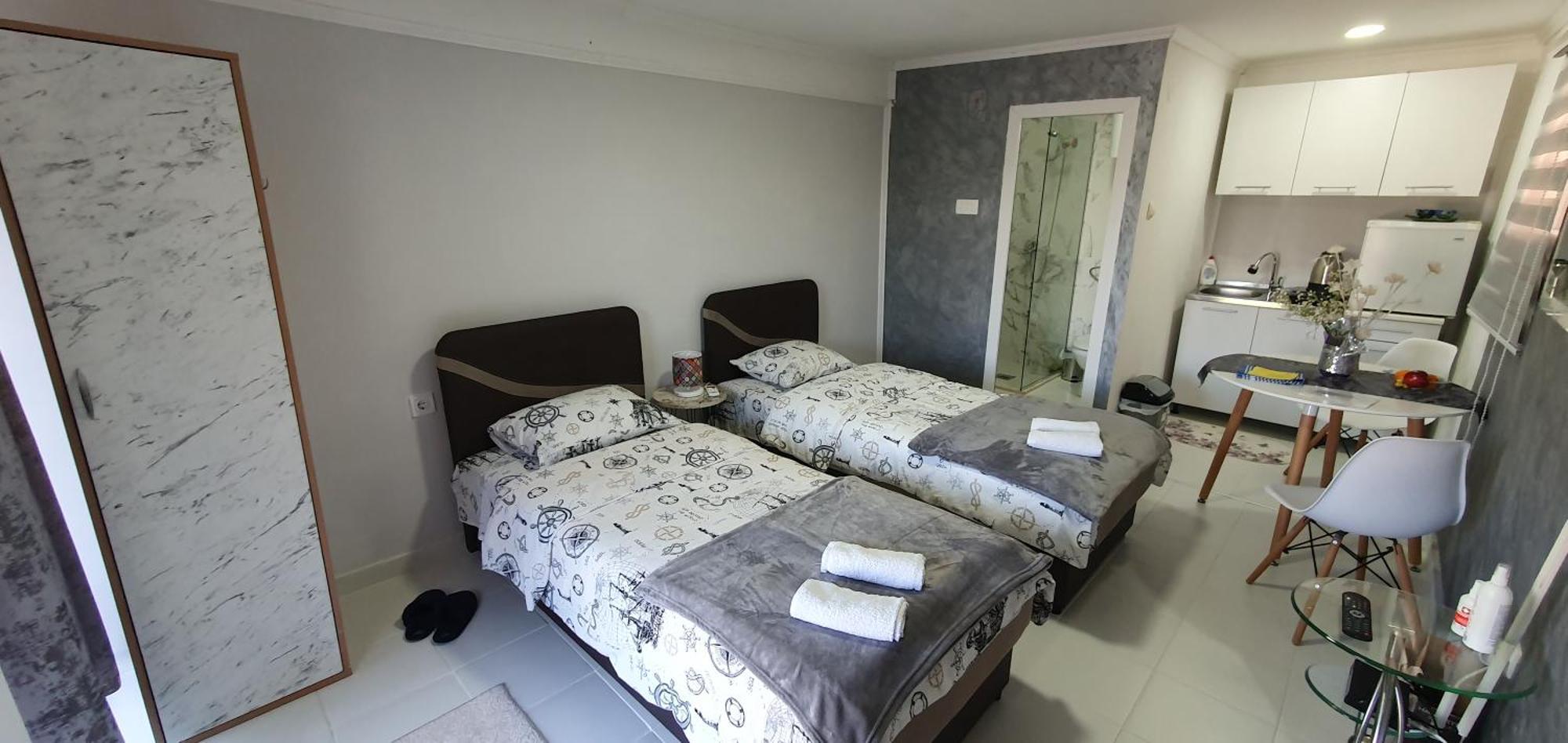 Cozzy Apartment Near The Aiport Podgorica Zewnętrze zdjęcie